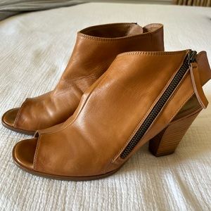 Paul Green Leather Heels, US 9.5